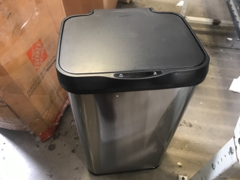 Photo 1 of 20gl Trash can 