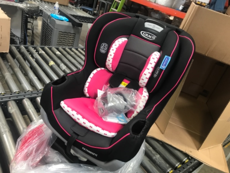 Photo 2 of Graco - Extend2Fit Convertible Car Seat, Kenzie