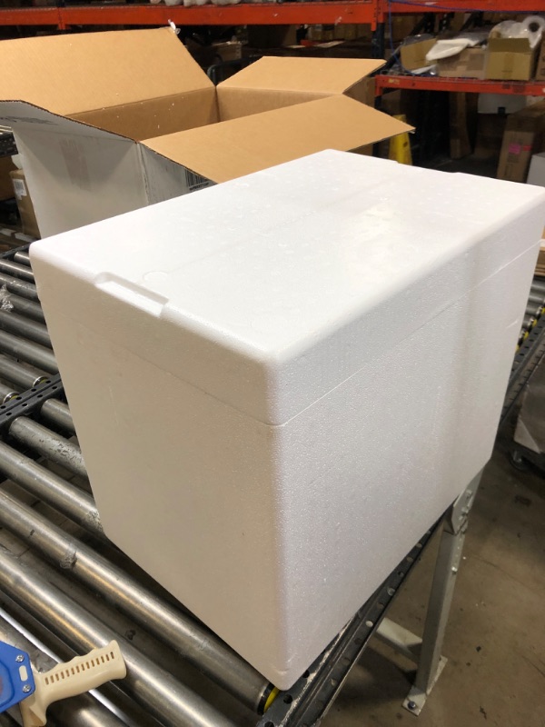 Photo 2 of Polar Tech 266C Thermo Chill Insulated Carton with Foam Shipper