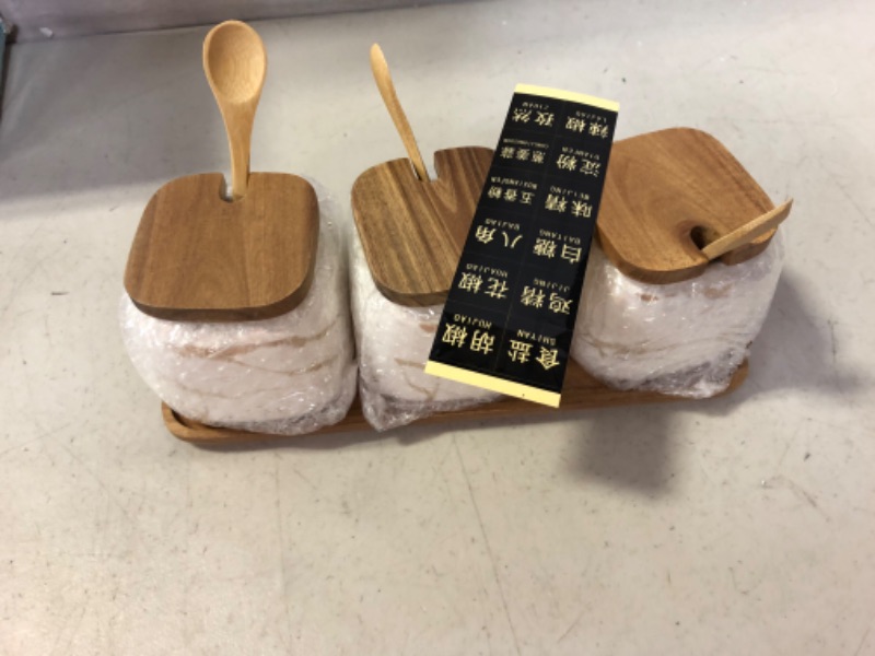 Photo 1 of Ceramic Spice Jars Porcelain Condiment Jars Set Marble Ceramic Seasoning Box 3pcs Condiment Pots for salt, sugar, pepper Kitchen Ceramic Seasoning Condiment Jar Set

