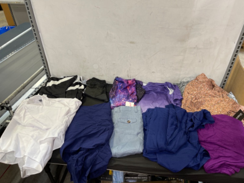 Photo 1 of BAG LOT, VARIUS WOMAN'S & CHILDRENS CLOTHING, VARIOUS SIZES AND STYLES
NEW & USED