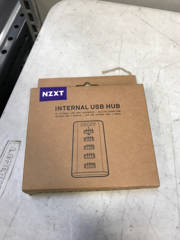 Photo 2 of NZXT Internal USB Hub 3 (FACTORY SEALED)