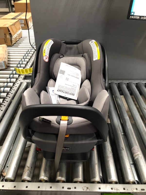 Photo 2 of Chicco KeyFit 35 ClearTex Infant Car Seat - Cove | Grey
