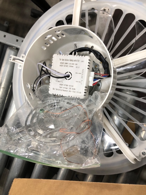 Photo 2 of hb36 led fan with clear blades