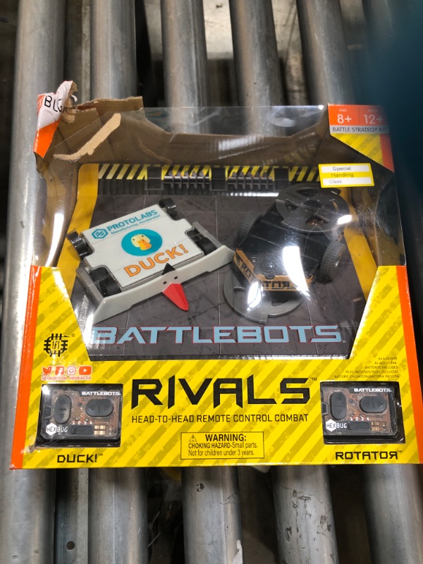 Photo 2 of HEXBUG BattleBots Rivals 5.0
