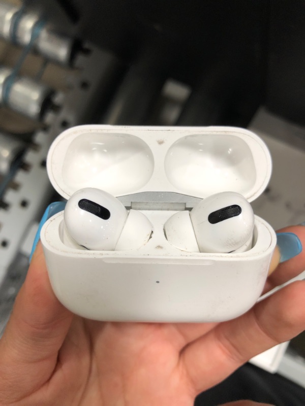 Photo 3 of Apple AirPods Pro Wireless Earbuds with MagSafe Charging Case. Active Noise Cancelling, Transparency Mode, Spatial Audio, Customizable Fit, Sweat and Water Resistant. Bluetooth Headphones for iPhone
