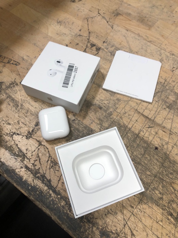 Photo 4 of Apple AirPods (2nd Generation) Wireless Earbuds with Lightning Charging Case Included. Over 24 Hours of Battery Life, Effortless Setup. Bluetooth Headphones for iPhone(MISSING ONE AIRPOD )
