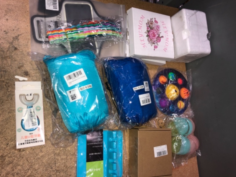 Photo 1 of Amazon assorted bundle - 12 items 