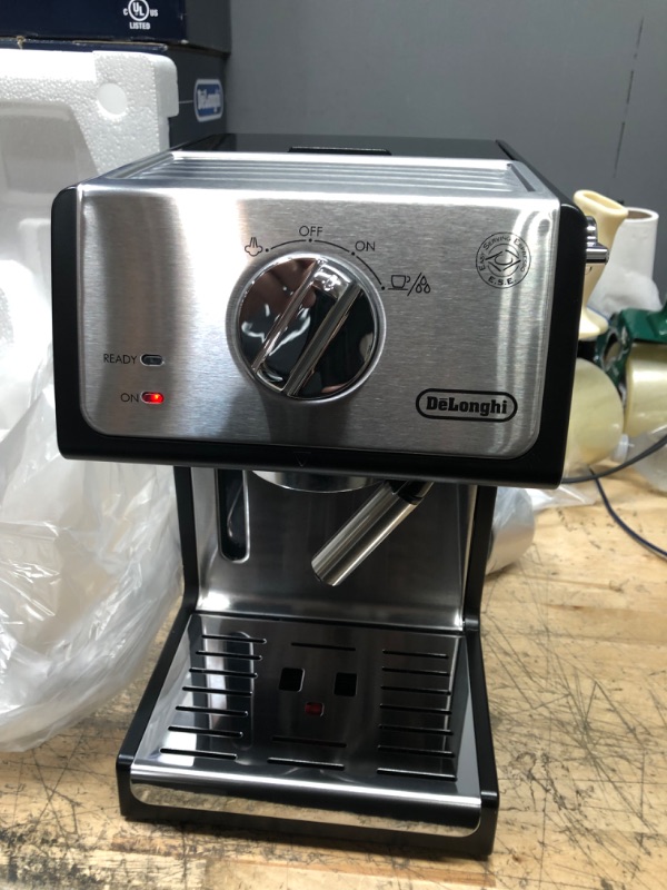 Photo 3 of Delonghi Espresso Maker
