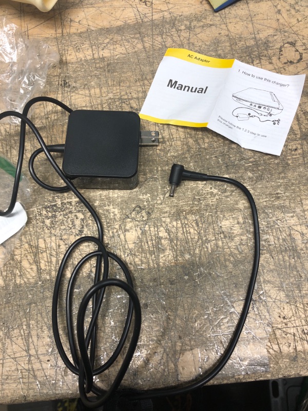 Photo 2 of Laptop Charger 45W 19V 2.37A Slim AC Adapter for Asus Q302 Q302L Q302LA Q302U Q302UA Q303 Q303U Q303UA Q304 Q304U Q304UA Q503 Q503U Q503UA Q504 Q504U Q504UA Q553 Q553U Q553UB for Asus Power Supply
