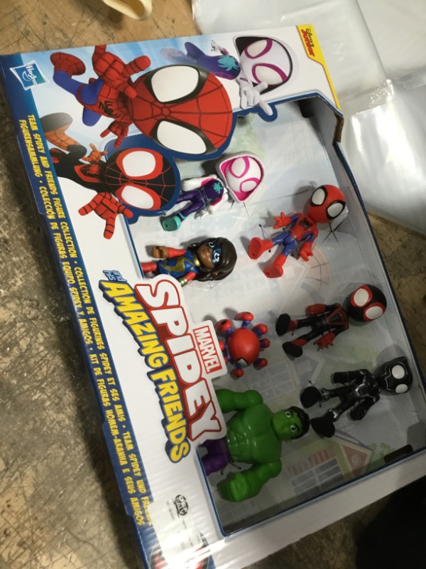 Photo 2 of Marvel Spidey and His Amazing Friends Team Spidey and Friends Figure Collection 7pk 

