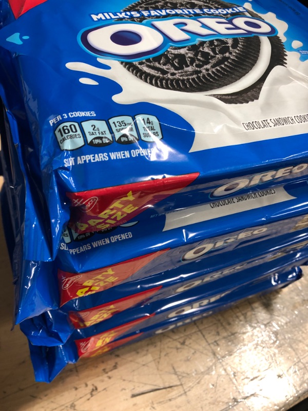 Photo 2 of ***No Returns** No Refunds*** Best By 29 AUG 2022***  OREO Chocolate Sandwich Cookies, Party Size, 25.5 oz 5 Pack 
