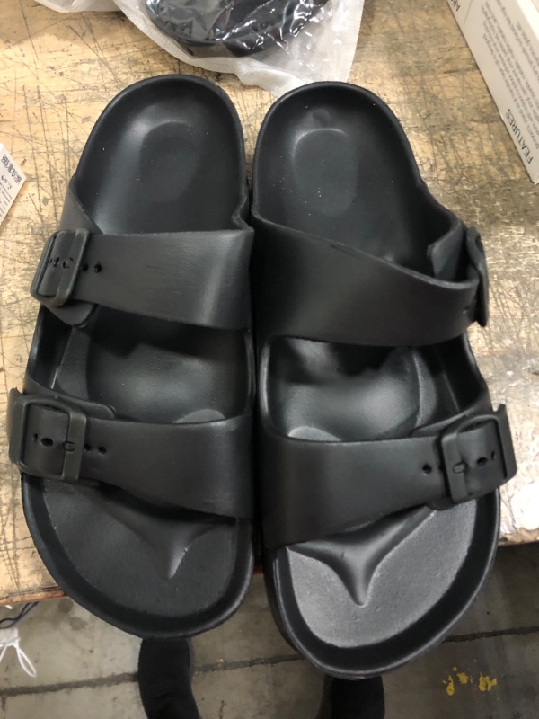 Photo 4 of LUFFYMOMO Adjustable Slip on Eva Double Buckle Slides for Mens
size 9