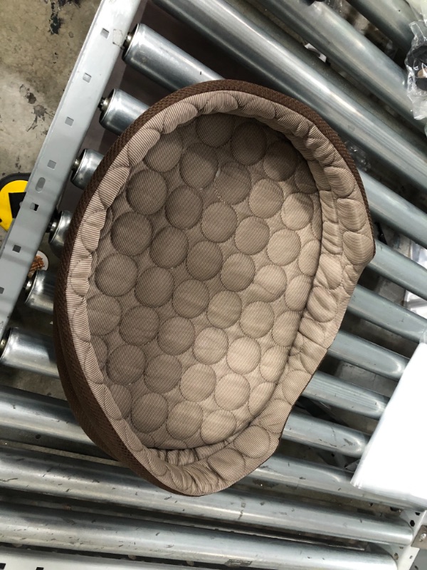 Photo 1 of 15 ' ROUND BROWN PET BED 