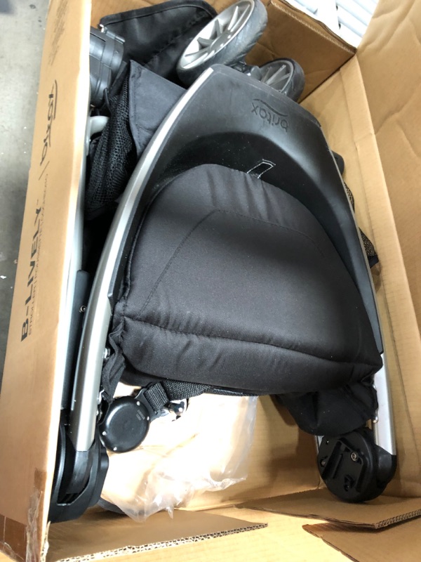 Photo 2 of Britax B-Lively & B-Safe 35 Travel System - Raven