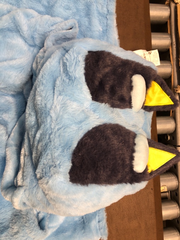 Photo 3 of Bluey Hooded Blanket
