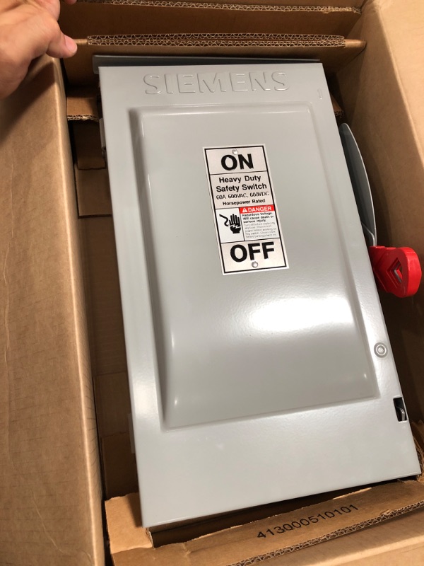 Photo 2 of ***LIKE NEW***
Siemens
Heavy Duty 60 Amp 600-Volt 3-Pole Outdoor Non-Fusible Safety Switch