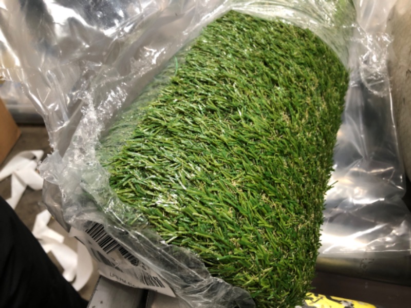 Photo 2 of 6 ft. x 8 ft. Green Artificial Grass Rug
