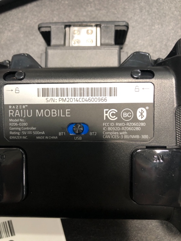 Photo 3 of Razer Raiju Mobile: Ergonomic Multi-Function Button Layout - Hair Trigger Mode - Adjustable Phone Mount - Mobile Gaming Controller for Android
