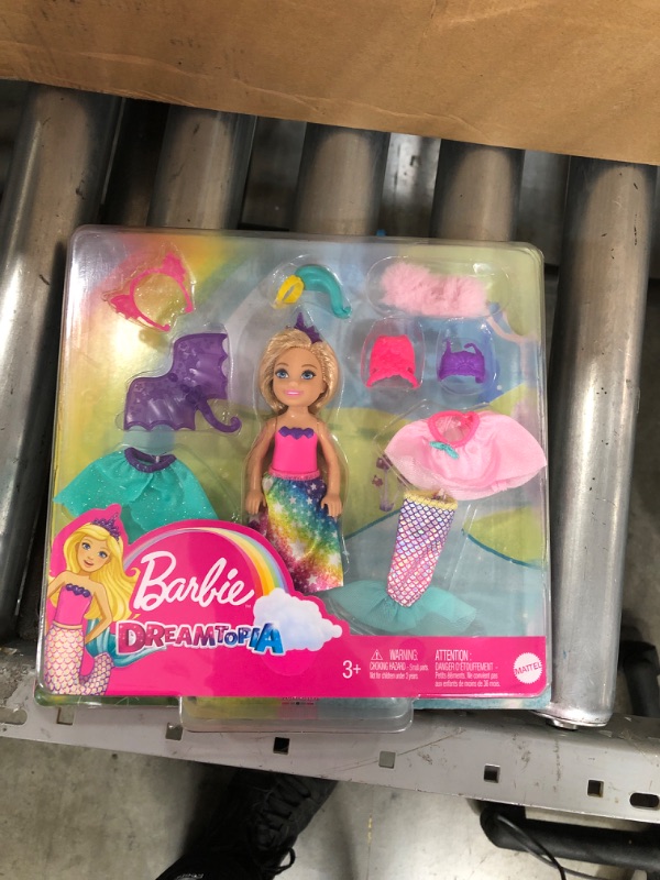 Photo 2 of Barbie Dreamtopia Chelsea Doll Dress-up Set

