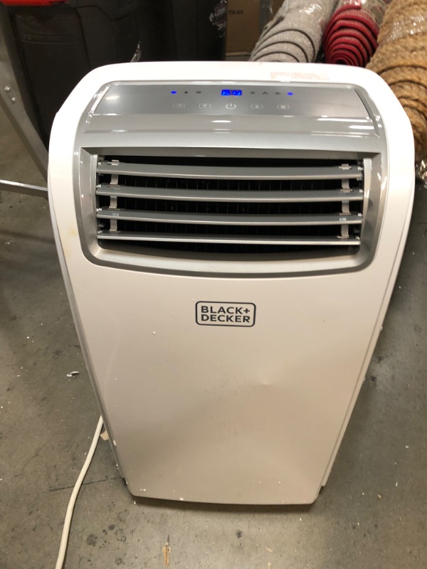 Photo 3 of (DAMAGE)BLACK+DECKER 8,000 BTU DOE (14,000 BTU ASHRAE) Portable Air Conditioner with Remote Control, White