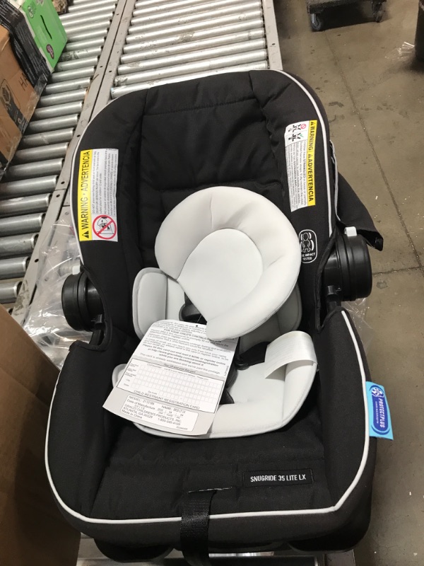 Photo 2 of Graco SnugRide 35 Lite LX Infant Car Seat, Studio 18.07 x 14.41 x 27.4 inches

