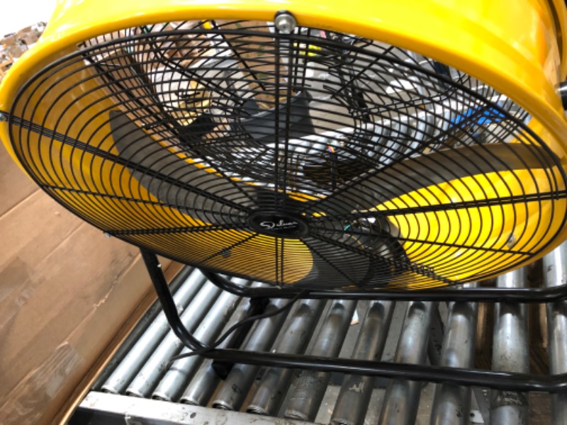 Photo 7 of (DAMAGED)Simple Deluxe 24 Inch Heavy Duty Metal Industrial Drum Fan, 3 Speed Air Circulation for Warehouse, Greenhouse, Workshop, Patio, Factory and Basement - High Velocity , Yellow
**BLADES AND MOTOR BROKEN**