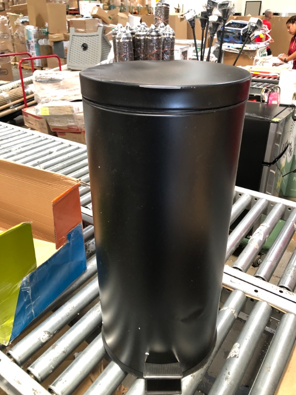 Photo 3 of (DAMAGE)Honey-Can-Do Matte Black 30-Liter Round Step Trash Can with Bucket
**DENTS**