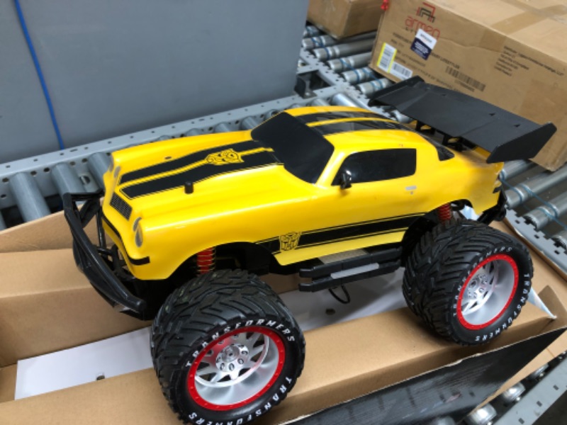 Photo 3 of *** NONFUNCTIONAL ***
Jada Toys Transformers Bumblebee 1977 Chevy Camaro Elite Off Road 4x4 RC , Yellow
