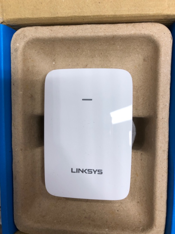 Photo 2 of Linksys WiFi Extender, WiFi 5 Range Booster, Dual-Band Booster, Repeater, 6,500 Sq. ft Coverage, Speeds up to (AC1200) 1.2Gbps - RE6350
