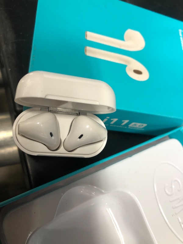 Photo 3 of AirPods with Wireless Charging Case
