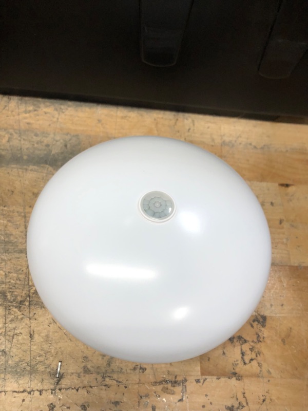 Photo 2 of Commercial Electric
Spin Light 7 in. Motion Sensor LED Flush Mount Ceiling Light Customize Hold Times Closet Rated 830 Lumens 4000K