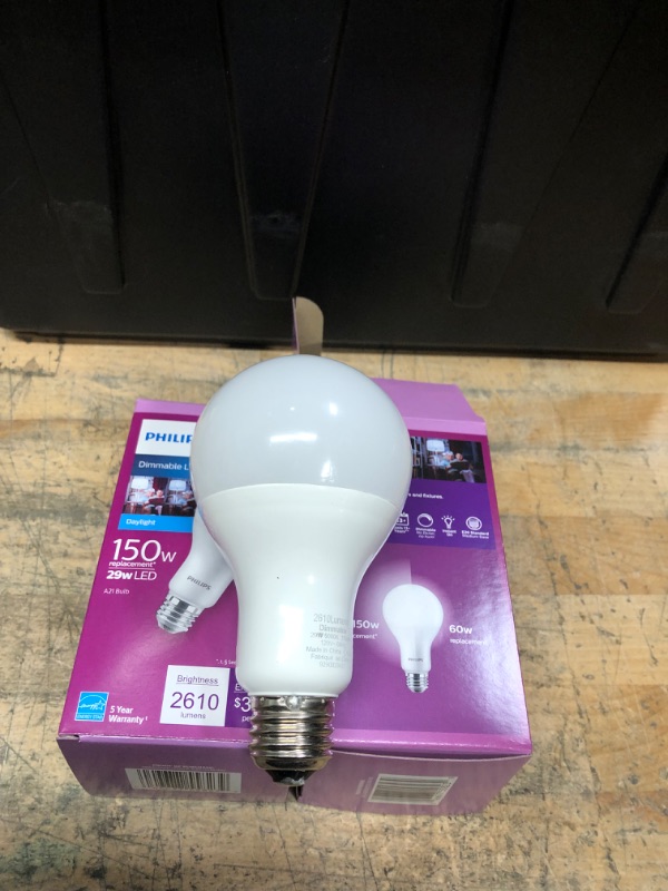 Photo 3 of Bundle of 2 
Philips 150-Watt Equivalent A21 Dimmable Energy Saving LED Light Bulb Daylight (5000K)