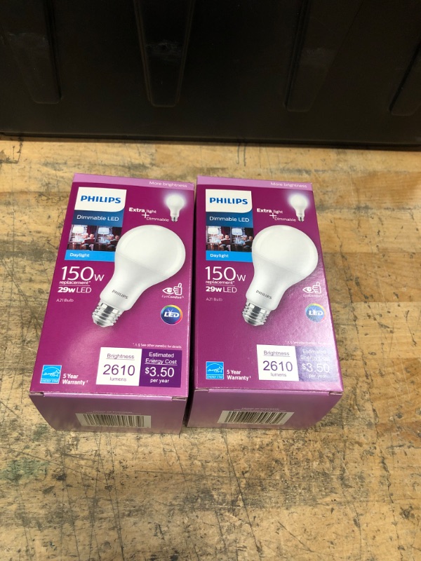 Photo 2 of Bundle of 2 
Philips 150-Watt Equivalent A21 Dimmable Energy Saving LED Light Bulb Daylight (5000K)