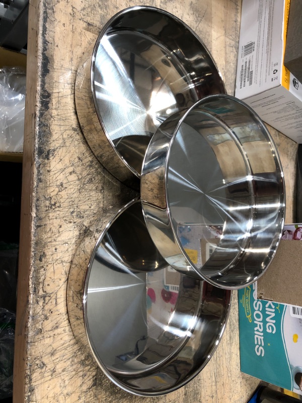 Photo 1 of 9½-10 Inch Cake Pan Set of 3