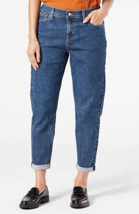 Photo 1 of DENIZEN® from Levi's® Women's Mid-Rise Cropped Boyfriend Jeans

