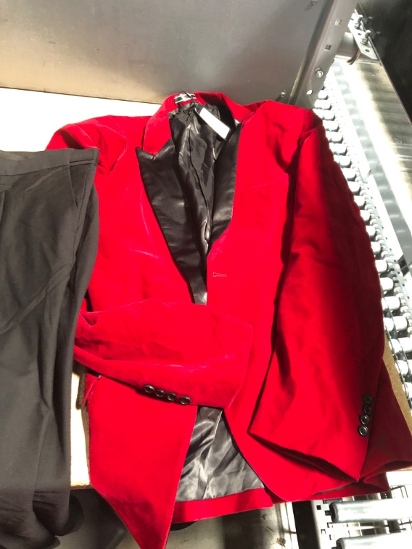 Photo 1 of Cloudstyle Mens 2-Piece Suit Peaked Lapel 1 Button Tuxedo Slim Fit Dinner Jacket Pants Red 3XL 