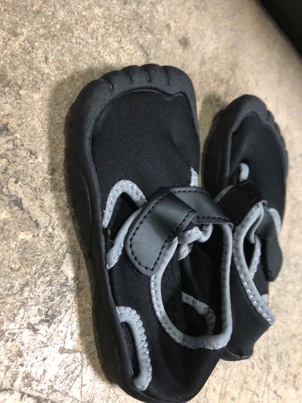 Photo 3 of Kids Water Shoes Black 9-9.5 