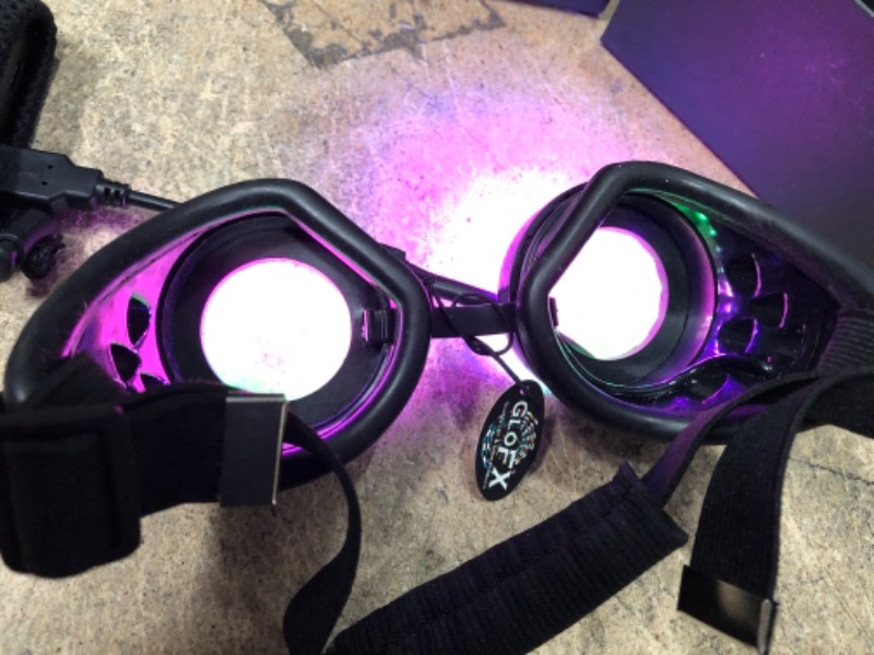 Photo 4 of GloFX LED Pixel Pro LED Goggles 