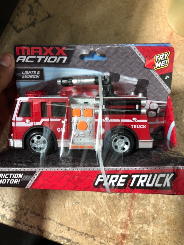 Photo 3 of Maxx Action Light & Sound Emergency Rescue Vehicle - (Color and Style May Vary) (10604P) - PACK OF 2
