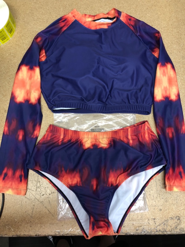 Photo 1 of LONG-SLEEVED, 2 PIECE WOMEN'S BATHING SUIT 
SIZE M