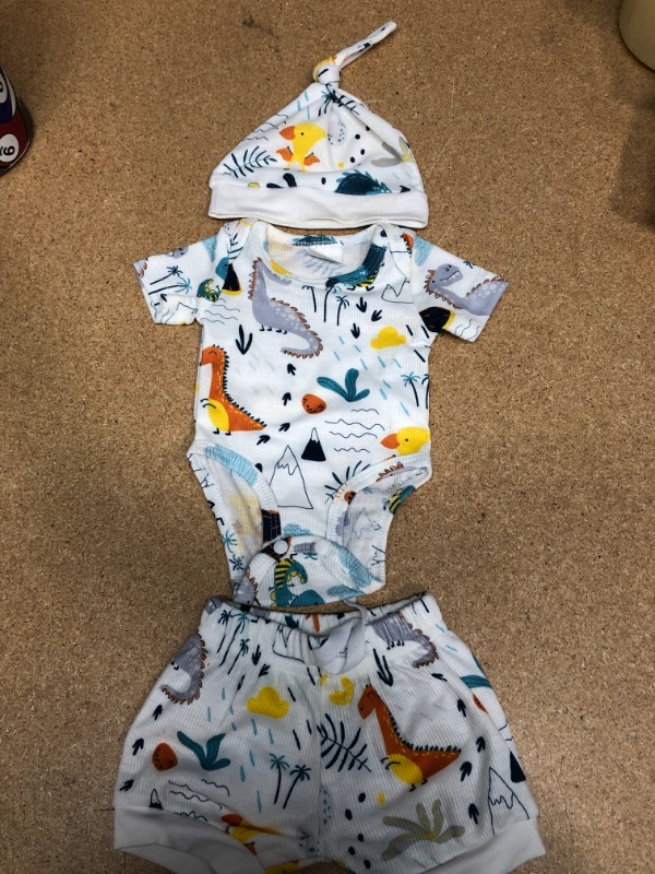 Photo 1 of **NO STOCK PHOTO**
SIZE 48 BABY CLOTHES WITH DINOS !!!!!!!