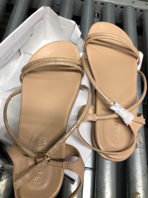 Photo 1 of dream pairs nude sandle size 8