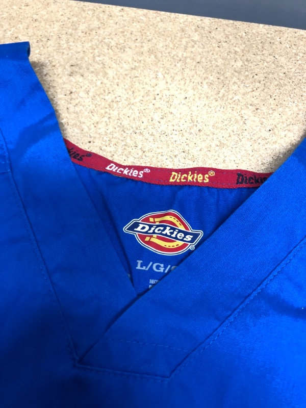 Photo 3 of Dickies Dynamix Scrubs Top V-Neck Blue Large 