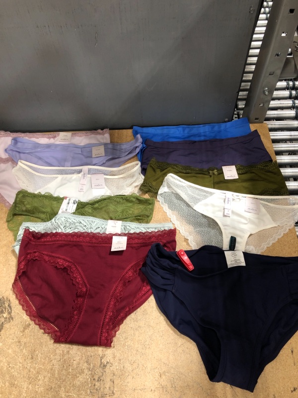 Photo 1 of 11 Packs of Women's Underwear Assorted (7 Sets in Sizes L, 2 Sets in M & 2 Sets in XL Girls) *One Has a Security Tag*