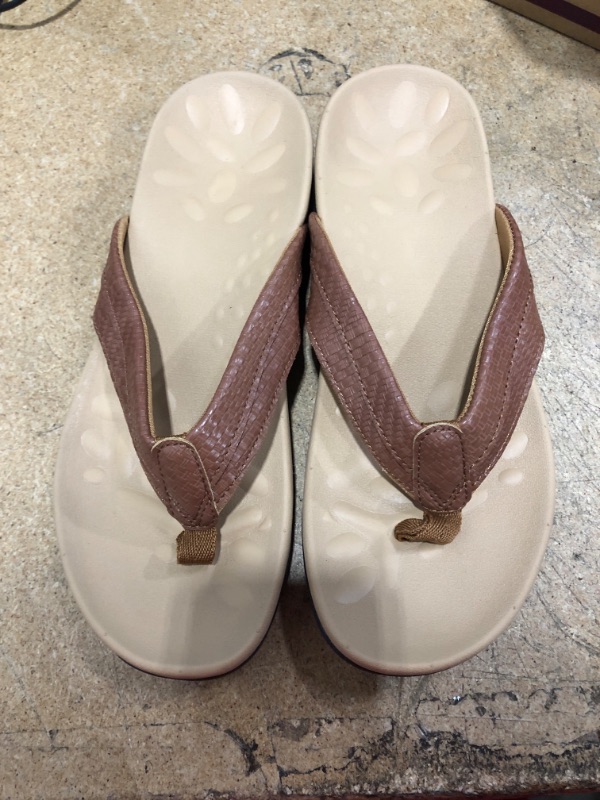 Photo 2 of *COLOR IS BROWN* Xappeal Hadyn - Womens Summer Casual Dress Thong Strap Flip Flop Sandals
SIZE: 37