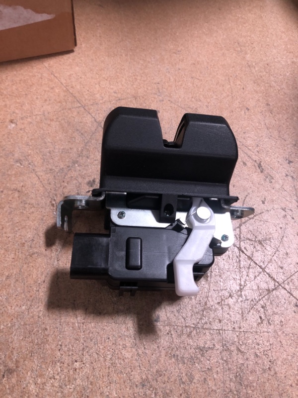 Photo 1 of OEM Genuine Kia Tail Gate Lock Actuator Latch Release