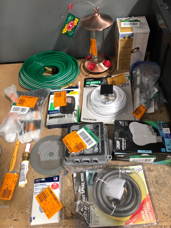 Photo 1 of  Mixed lot of miscellaneous home improvement items, tools & hardware (14 items)
