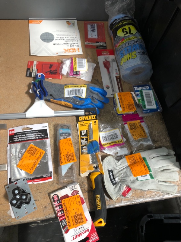 Photo 1 of  Mixed lot of miscellaneous home improvement items, tools & hardware (13 items)
