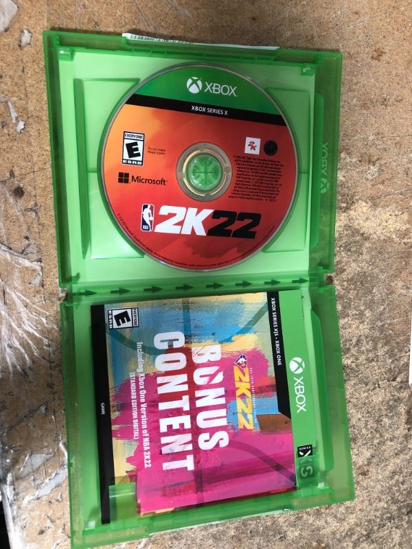 Photo 3 of NBA 2K22: 75th Anniversary Edition - Xbox Series X

